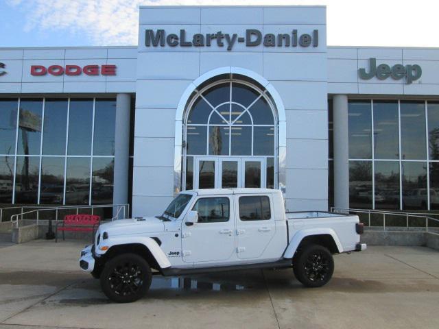 used 2023 Jeep Gladiator car, priced at $38,000