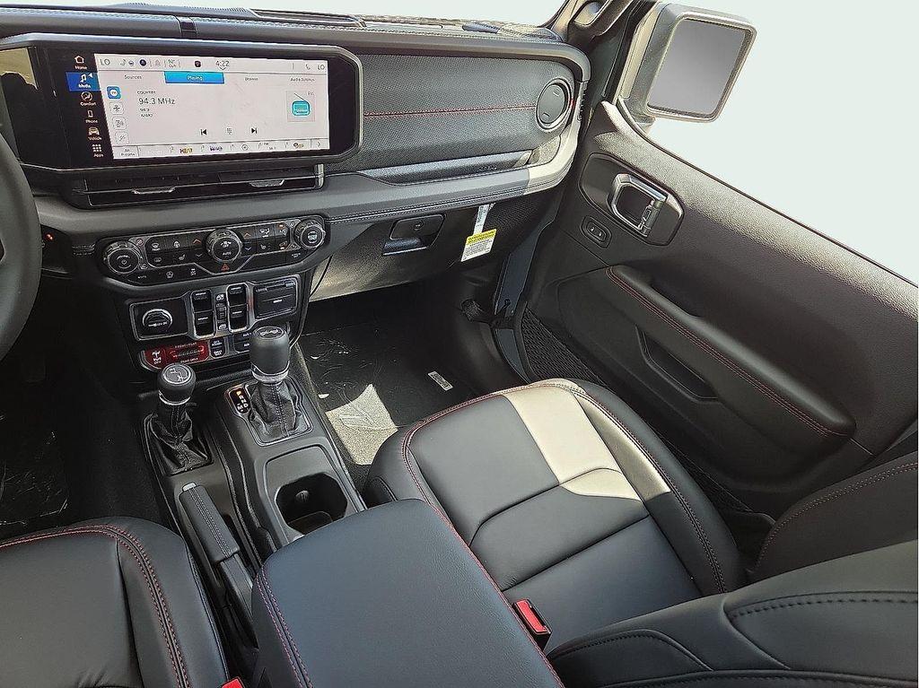 new 2025 Jeep Wrangler car, priced at $60,567