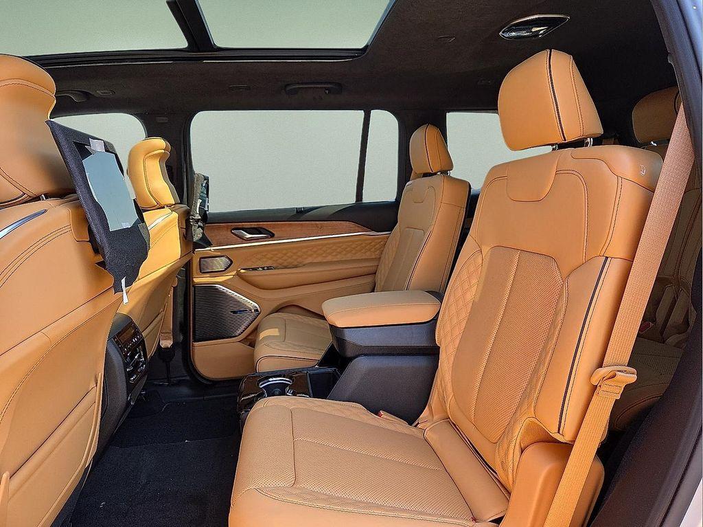 new 2025 Jeep Grand Cherokee L car, priced at $66,886