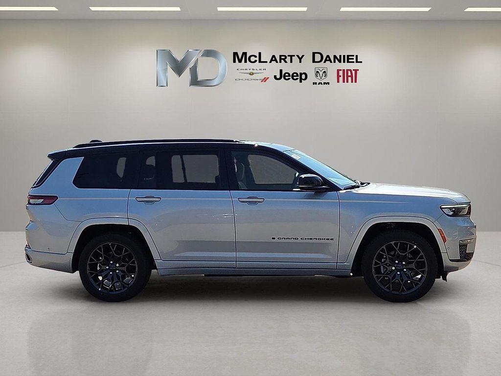 new 2025 Jeep Grand Cherokee L car, priced at $66,886