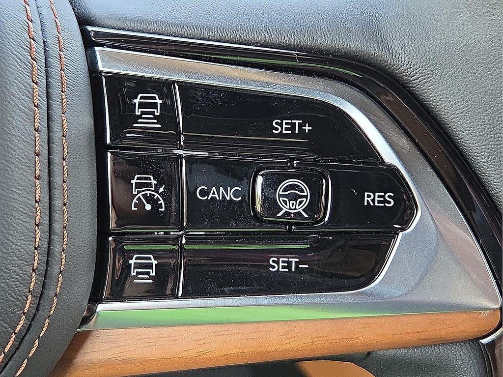 new 2025 Jeep Grand Cherokee L car, priced at $66,886