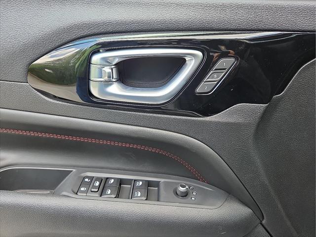 new 2025 Jeep Compass car, priced at $37,594