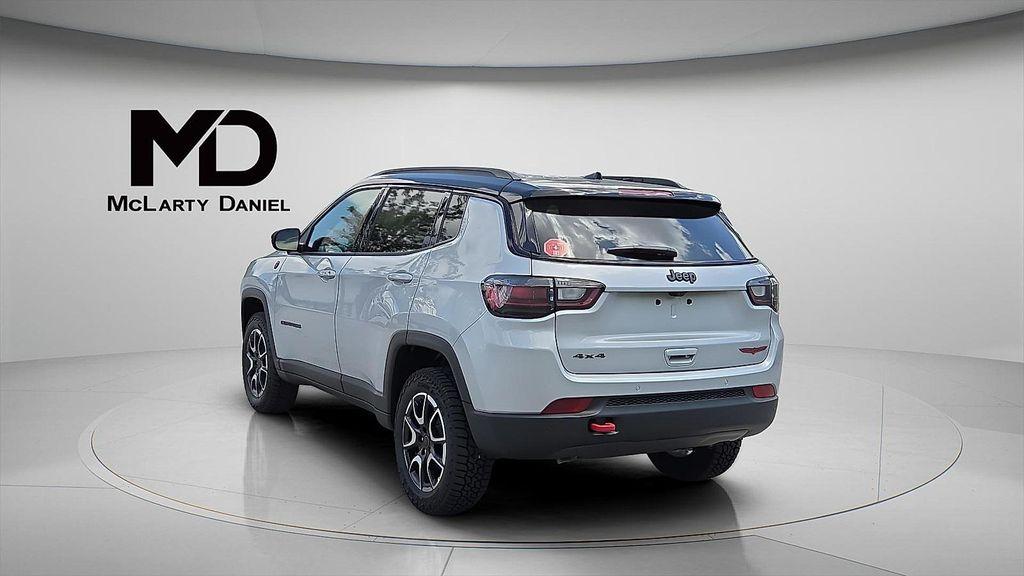 new 2025 Jeep Compass car, priced at $38,201