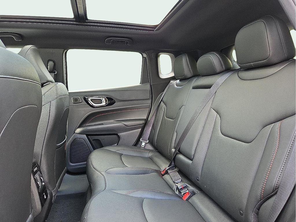 new 2025 Jeep Compass car, priced at $38,201