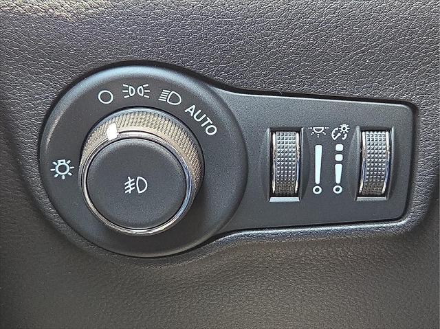 new 2025 Jeep Compass car, priced at $37,594