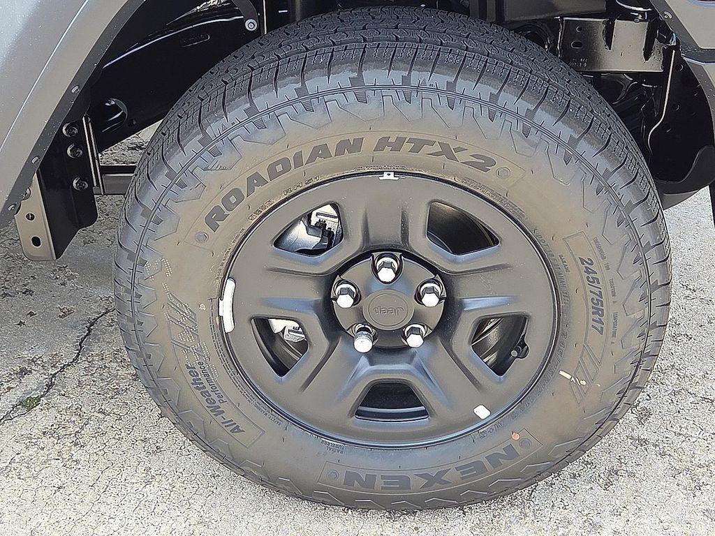 new 2025 Jeep Wrangler car, priced at $40,305