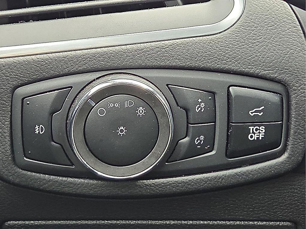 used 2024 Ford Edge car, priced at $24,284