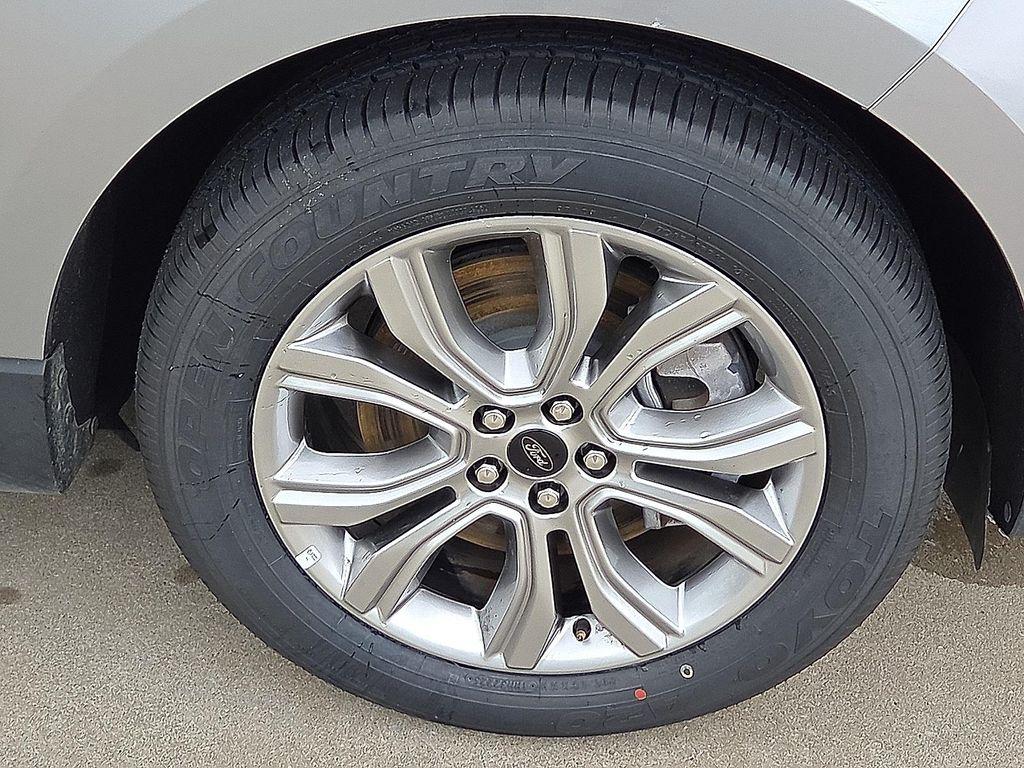 used 2024 Ford Edge car, priced at $24,284