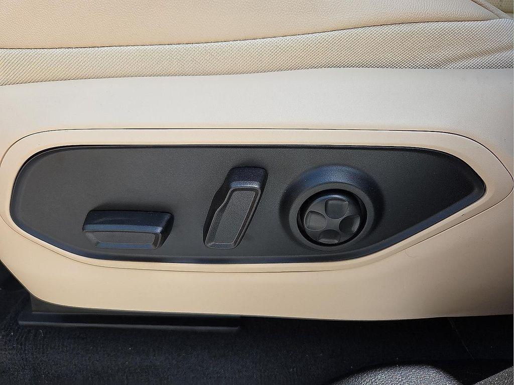 new 2025 Jeep Grand Cherokee L car, priced at $51,217