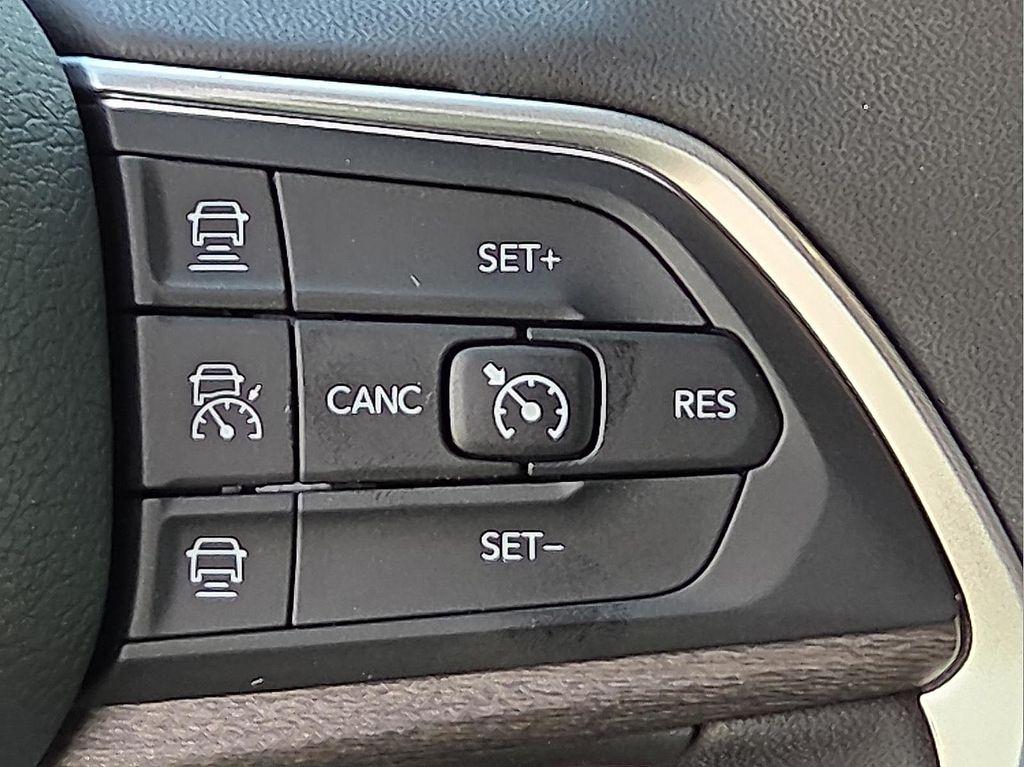 new 2025 Jeep Grand Cherokee L car, priced at $51,217