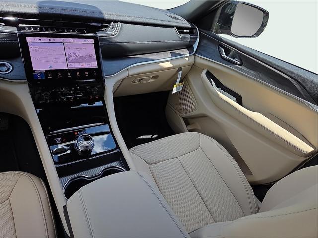 new 2025 Jeep Grand Cherokee L car, priced at $50,049