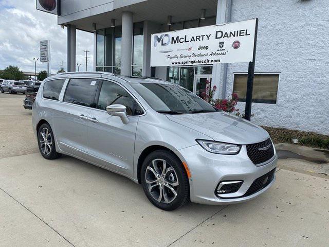 new 2024 Chrysler Pacifica car, priced at $45,409