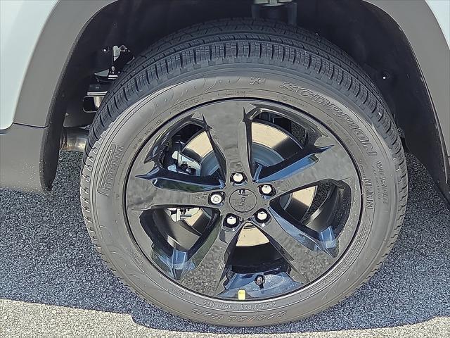 new 2025 Jeep Grand Cherokee L car, priced at $49,484