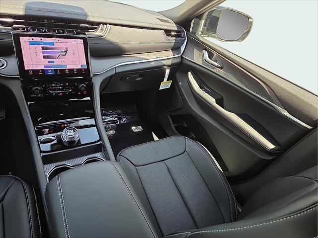 new 2025 Jeep Grand Cherokee L car, priced at $49,484
