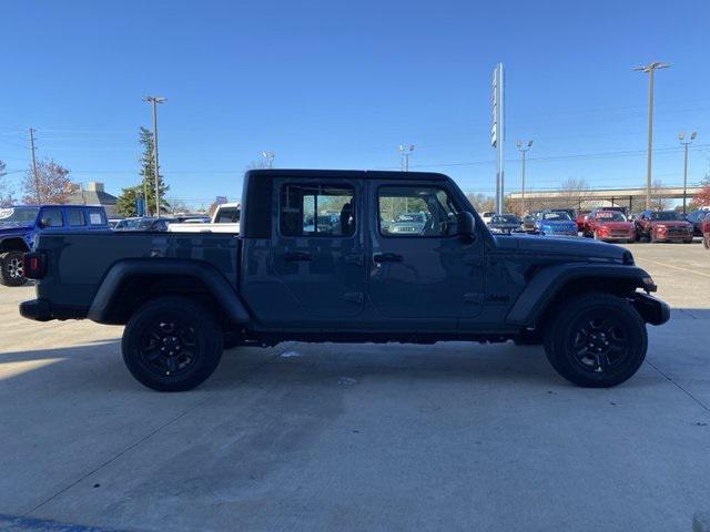 new 2025 Jeep Gladiator car, priced at $42,285