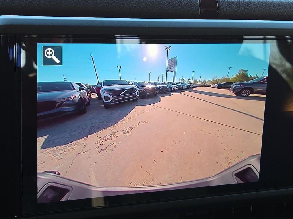 new 2025 Jeep Gladiator car