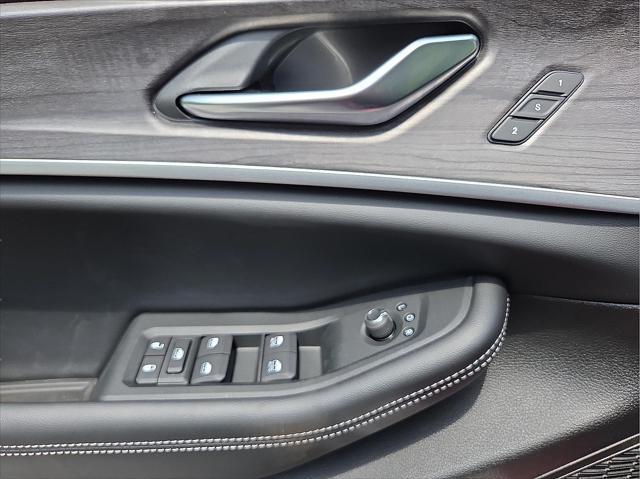 new 2025 Jeep Grand Cherokee L car, priced at $50,049