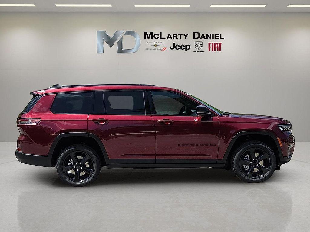 new 2025 Jeep Grand Cherokee L car, priced at $51,217