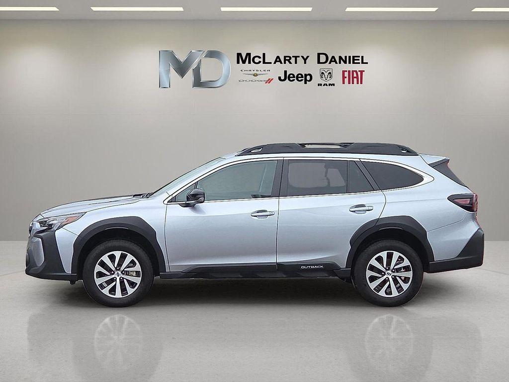 used 2025 Subaru Outback car, priced at $31,001