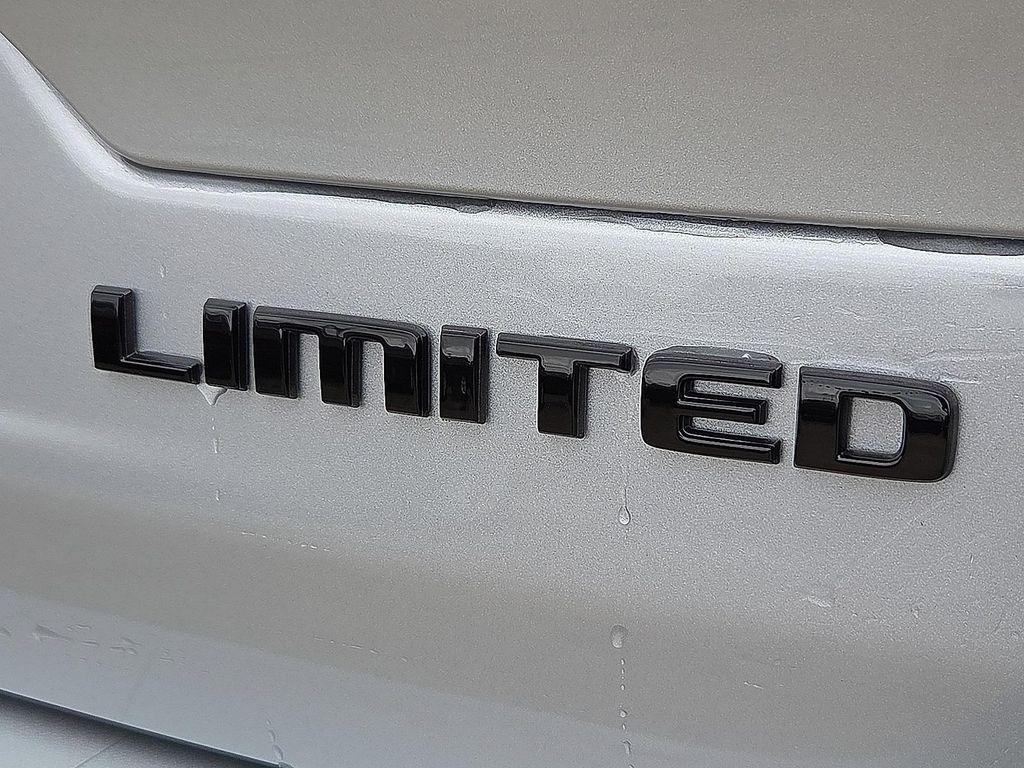 new 2025 Jeep Grand Cherokee car