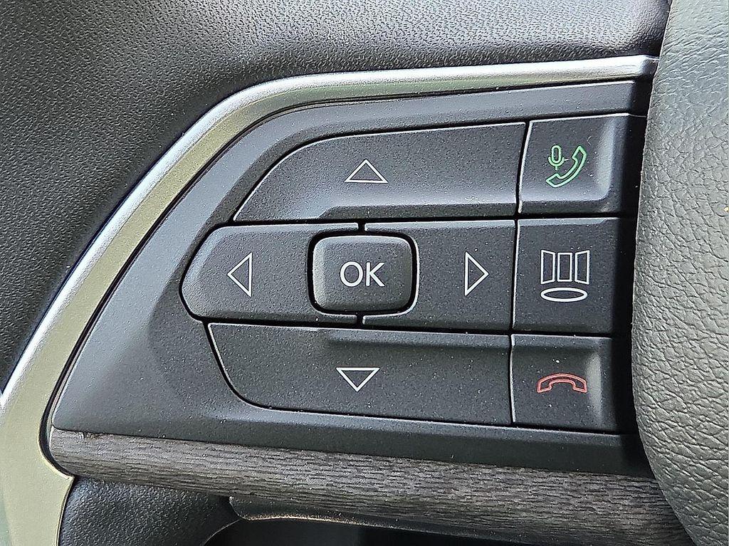 new 2025 Jeep Grand Cherokee L car, priced at $46,092