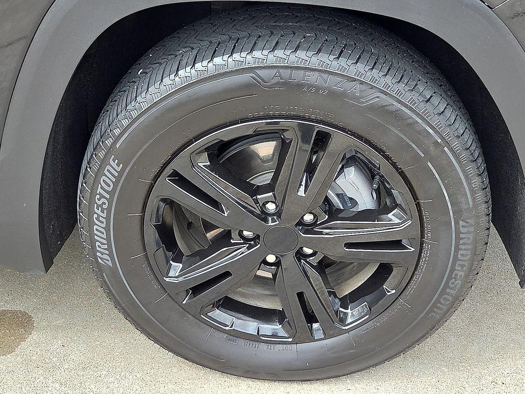 used 2024 GMC Terrain car, priced at $26,575