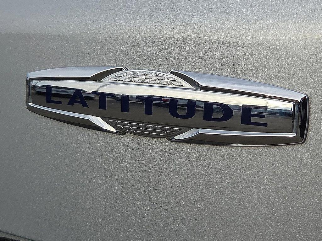 used 2024 Jeep Compass car, priced at $19,229