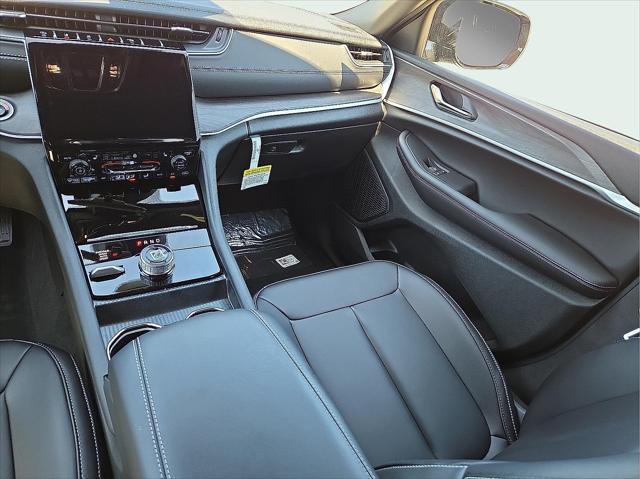 new 2025 Jeep Grand Cherokee car, priced at $45,484
