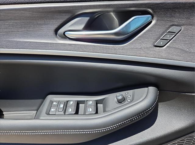 new 2025 Jeep Grand Cherokee car, priced at $45,484