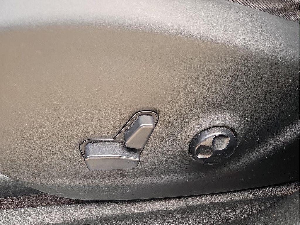 used 2019 Jeep Cherokee car, priced at $12,515