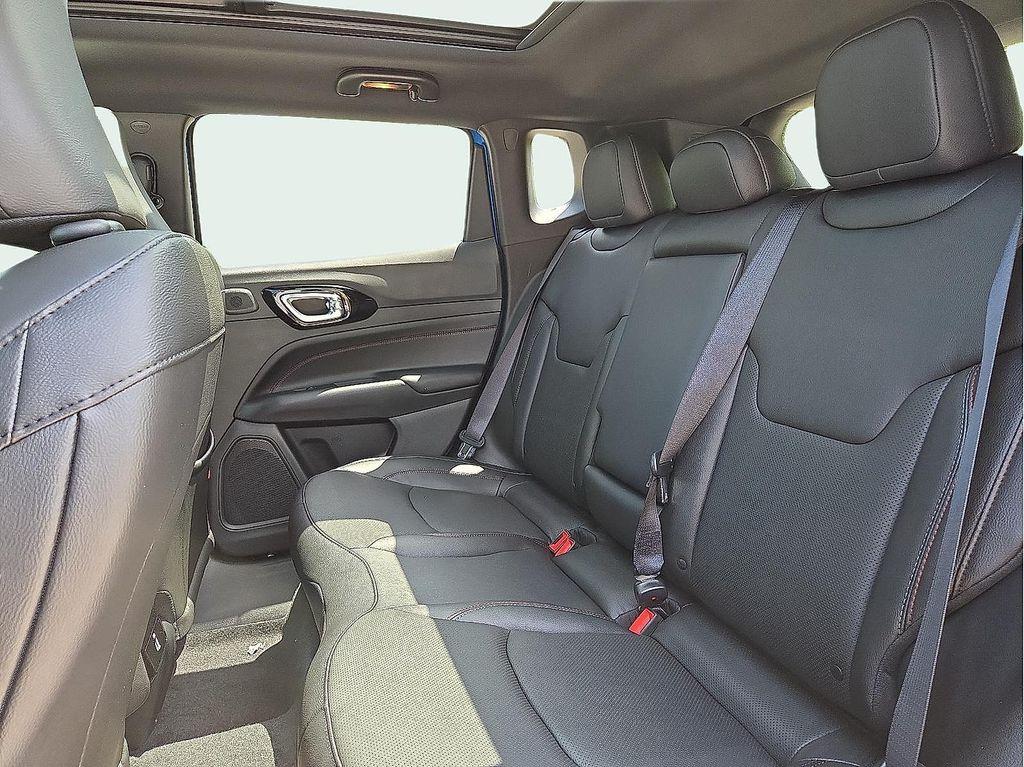 new 2025 Jeep Compass car, priced at $38,201