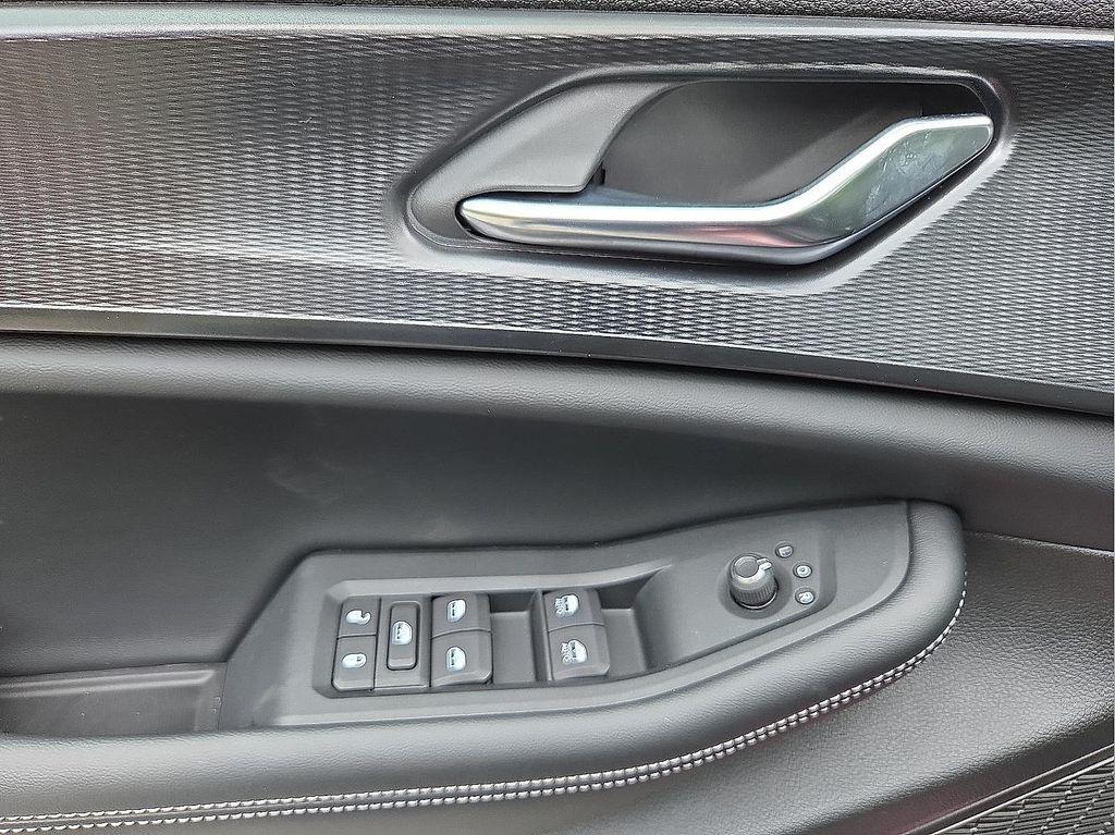 new 2025 Jeep Grand Cherokee L car, priced at $44,853