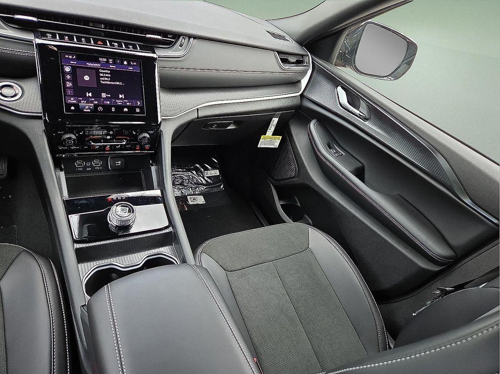 new 2025 Jeep Grand Cherokee L car, priced at $44,853