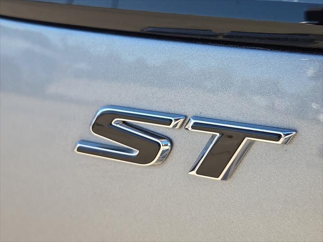 used 2023 Buick Envision car, priced at $27,905