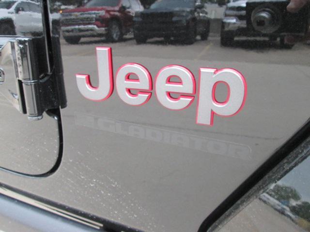 new 2024 Jeep Gladiator car, priced at $61,657