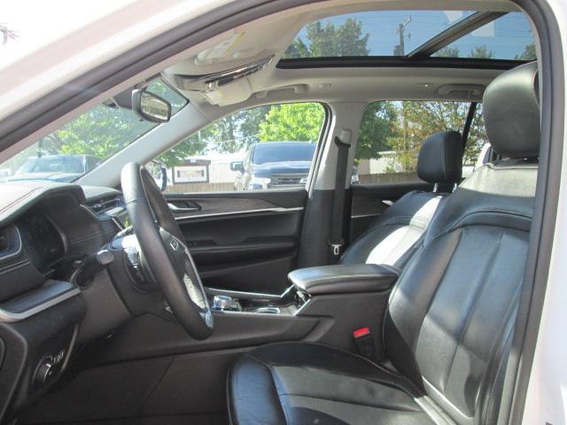 used 2023 Jeep Grand Cherokee car, priced at $35,000