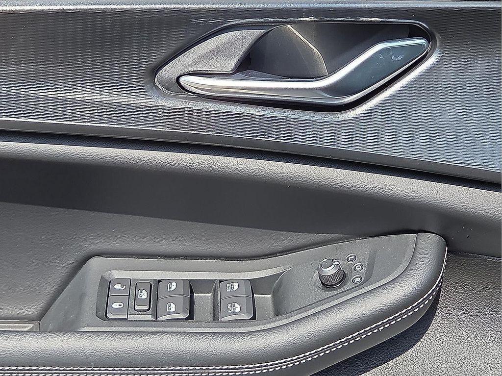 new 2025 Jeep Grand Cherokee car, priced at $37,159
