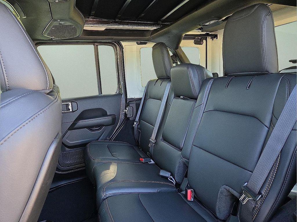 new 2025 Jeep Wrangler car, priced at $54,530