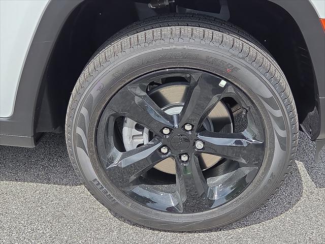 new 2025 Jeep Grand Cherokee L car, priced at $49,484
