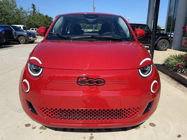 new 2024 FIAT 500e car, priced at $29,595