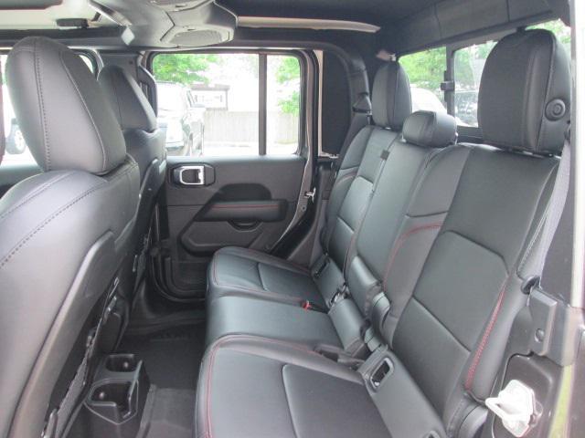new 2024 Jeep Gladiator car, priced at $58,460