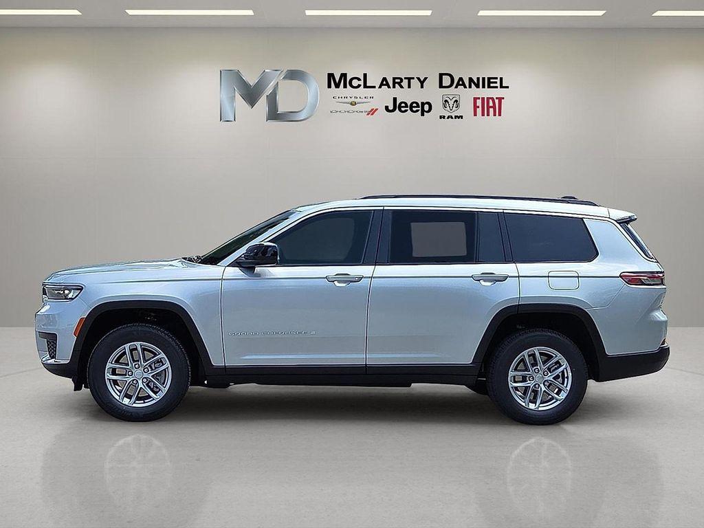 new 2025 Jeep Grand Cherokee L car, priced at $42,069