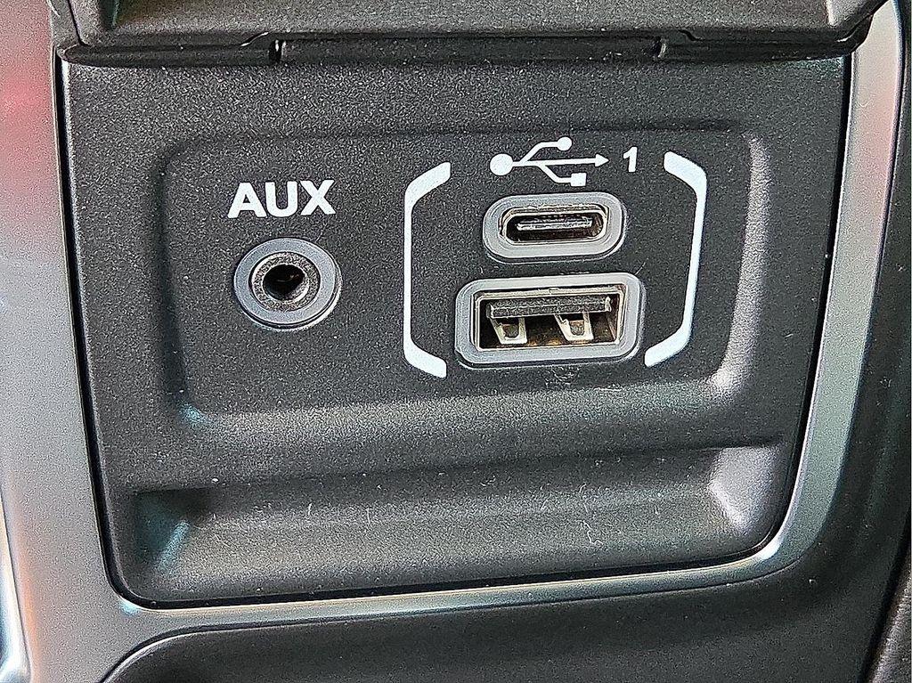 new 2025 Jeep Gladiator car, priced at $55,375