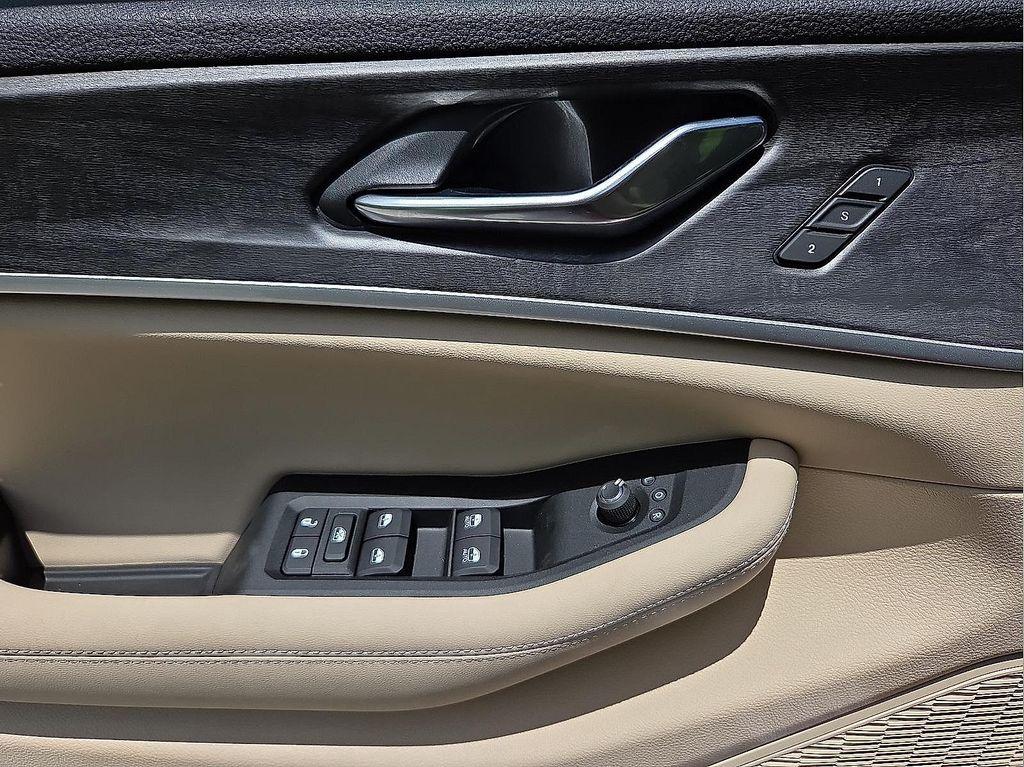 new 2025 Jeep Grand Cherokee L car, priced at $50,639