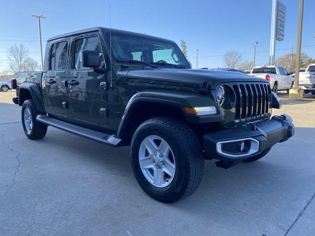 used 2022 Jeep Gladiator car, priced at $35,873