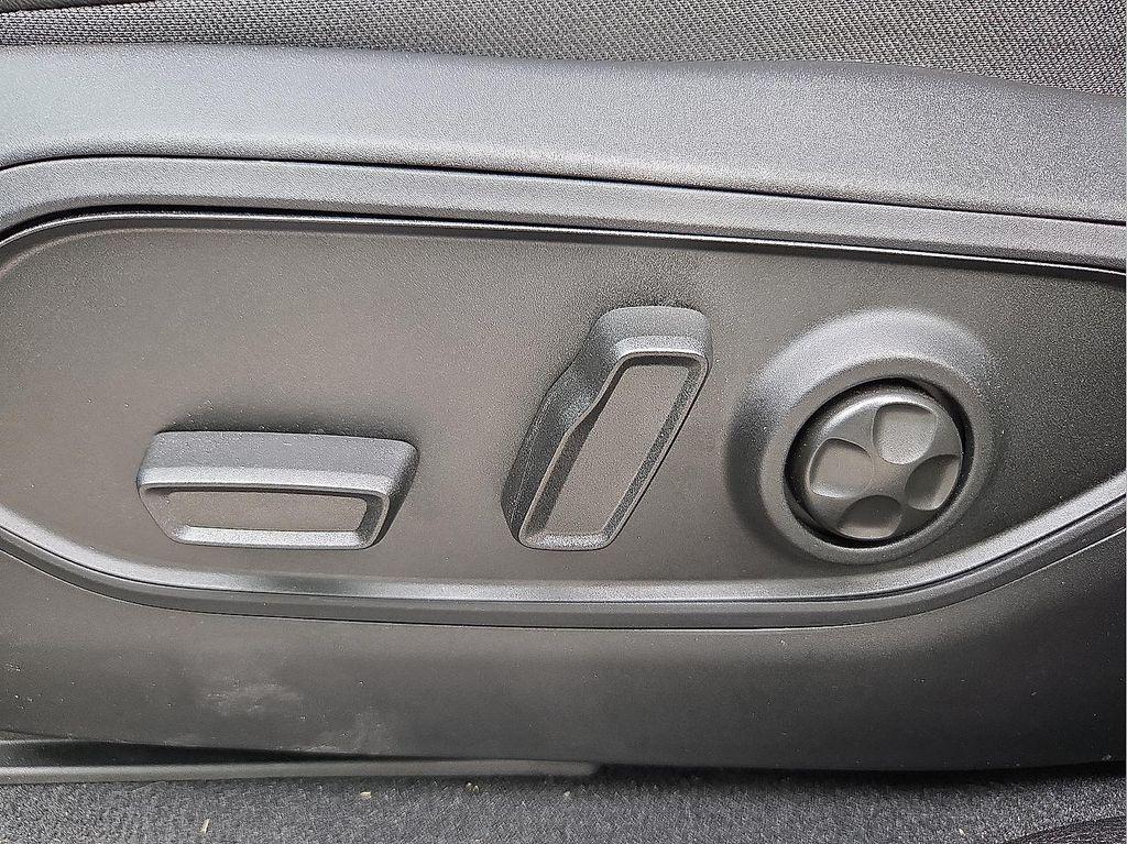 new 2025 Jeep Grand Cherokee L car, priced at $49,088