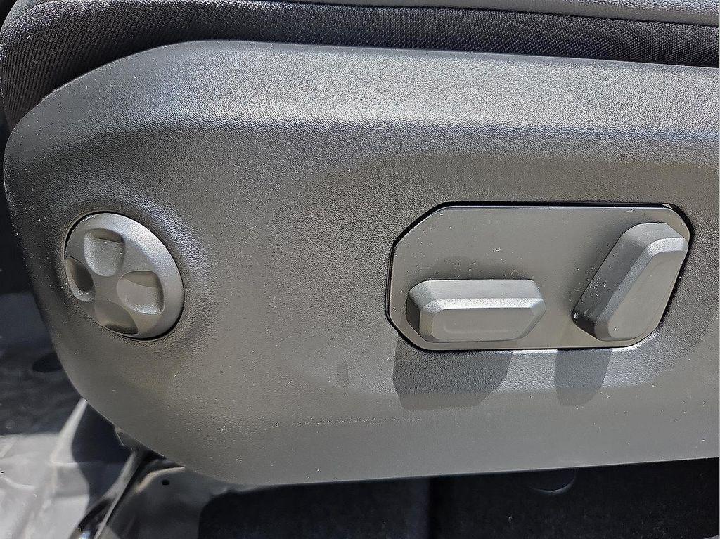 new 2025 Jeep Wrangler car, priced at $104,975