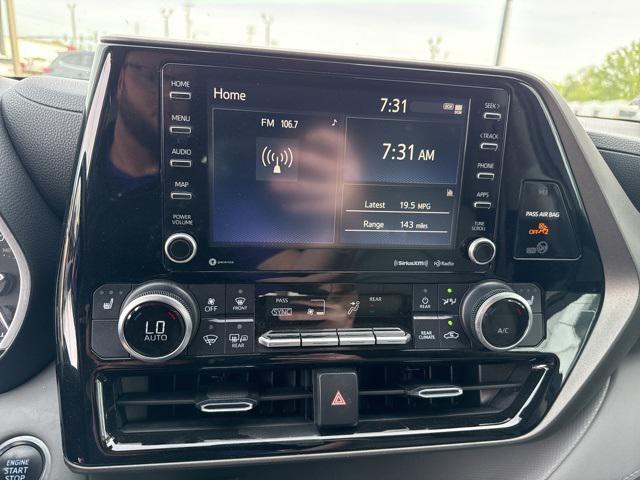 used 2021 Toyota Highlander car, priced at $30,731