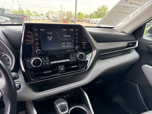 used 2021 Toyota Highlander car, priced at $30,731