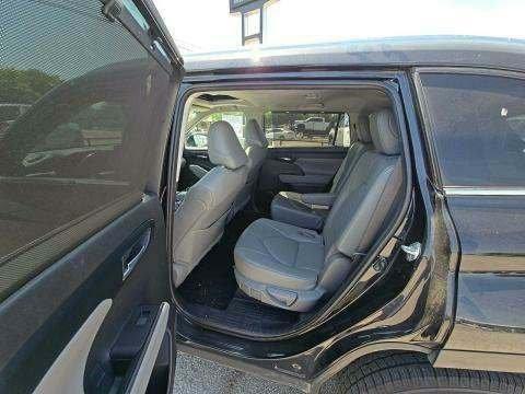 used 2021 Toyota Highlander car, priced at $30,731